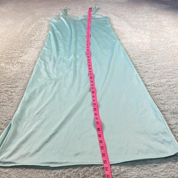 Vintage Romantic Court aquamarine robe and slip nightghown set, medium - Picture 9 of 11